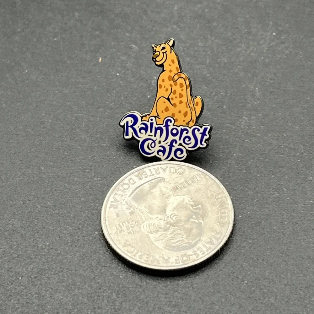 Rainforest Cafe Maya Jaguar Lapel‎ Hat Pin